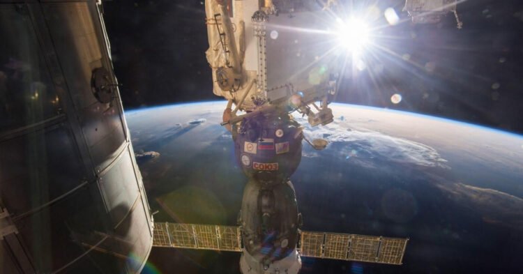 Morning paper – Astronauts allowed to return to station, one crack still unsealed