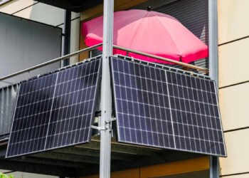 Home and design – Europeans are crazy about this cheap solar system: It cuts bills and fits on the balcony, you just need a socket