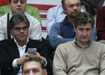 Aljoša Asanović published a photo from a relaxed meeting with Davor Šuker: “Discussions over coffee with a teammate”