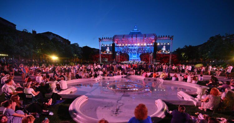 Jutarnji list – Look at the photos: It was a wonderful evening at Tomislav Square in Zagreb last night