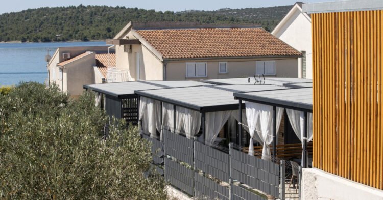 Jutarnji list – PHOTO A first-class scandal, for three years they have been renting houses on a plot that cannot be a camp. And nothing to anyone