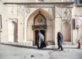 Houses that are alive with fasting