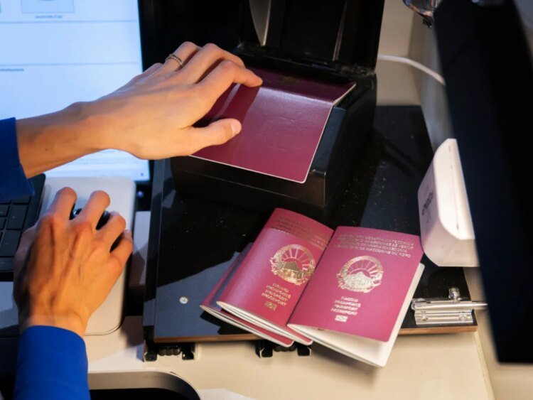 New entry system leads to longer waits at Swiss airports