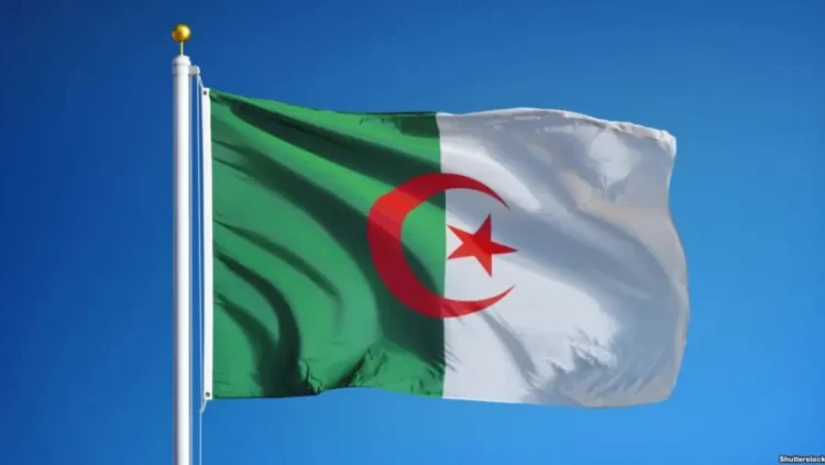 A professional bloc issues a statement regarding the desecration of the national flag