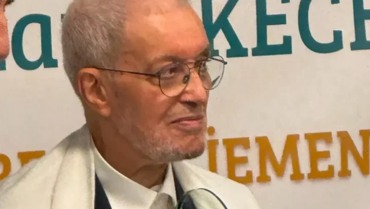 The French Islamic Council honors Sheikh Al-Arabi Kshat