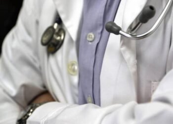 Suspension of medical practice for two doctors