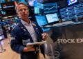 US-Iran Deal Reopens Strait of Hormuz: Oil Prices Drop as Gold, Stocks and Bitcoin Rally on Eased Inflation Fears