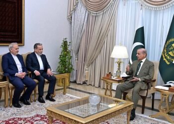 Iran to reopen Hormuz, US to lift blockade: Pakistan PM1m read
