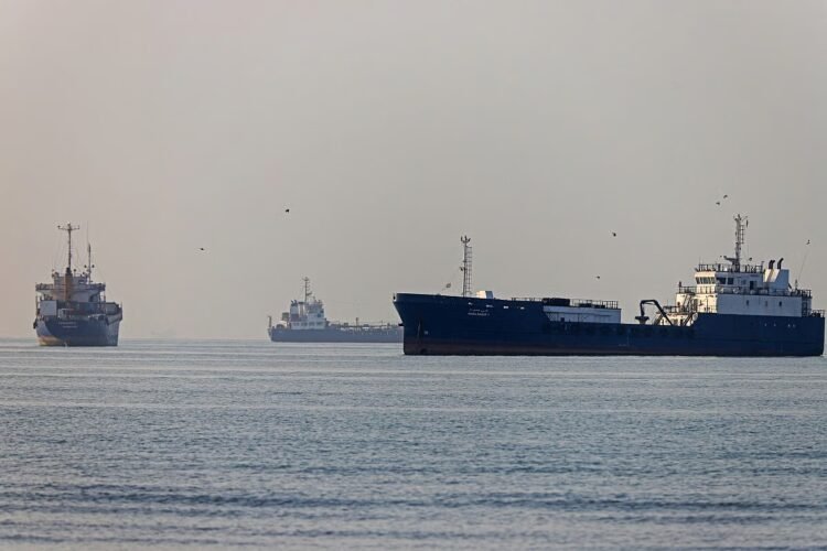 Strait of Hormuz Crisis: EU Targets Iranian Naval Command and Officials in New Sanctions Over Freedom of Navigation
