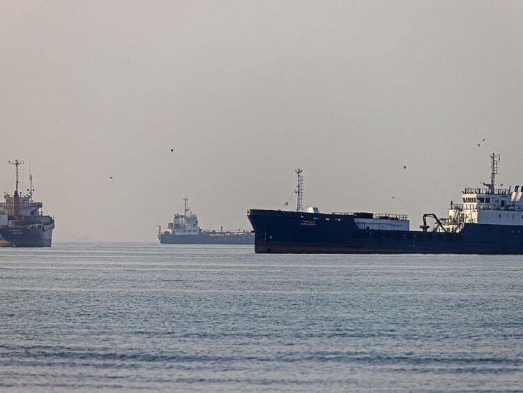 US secretly aided 100m oil barrels through Hormuz1m read