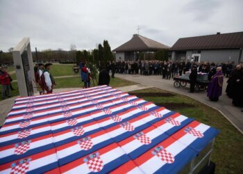 By Ivica Ivanišević … A LITTLE TOMORROW Ivica Ivanišević: Instead of AI – U. Only waiters and gravediggers have a bright future in a country like Croatia