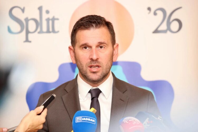 Slobodna Dalmacija – Šuta is looking for a new name for the ‘heavy’ armchair in Banovina