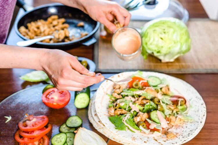 Slobodna Dalmacija – Lunch full of protein and tastes great. If you are on a diet and don’t want to starve, this is the best option