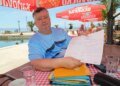 Slobodna Dalmacija – The owner of a pizzeria surrounded by chains begins a hunger strike; owes 40,000 euros, the Municipality does not accept installments: ‘My wife is sick’