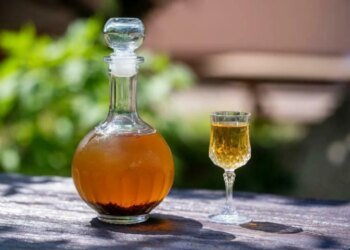 Slobodna Dalmacija – This homemade liqueur is rarely seen! It is made from fruits that Dalmatia is full of, and the aroma is a real surprise, everyone likes it