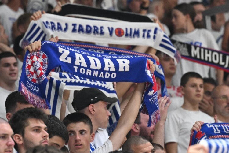 Slobodna Dalmacija – A fantastic evening in Kreša’s home: see who watched the final match of the domestic championship from the stands