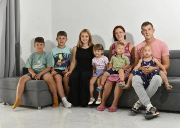 Slobodna Dalmacija – Dragon woman: We were with the HV major, mother of six children – with the seventh on the way