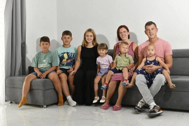 Slobodna Dalmacija – Dragon woman: We were with the HV major, mother of six children – with the seventh on the way