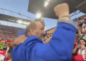 Slobodna Dalmacija – VIDEO: Euphoria at the stadium in Toronto! Grdović sang with the fans, who sang his big hit in unison