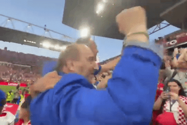 Slobodna Dalmacija – VIDEO: Euphoria at the stadium in Toronto! Grdović sang with the fans, who sang his big hit in unison