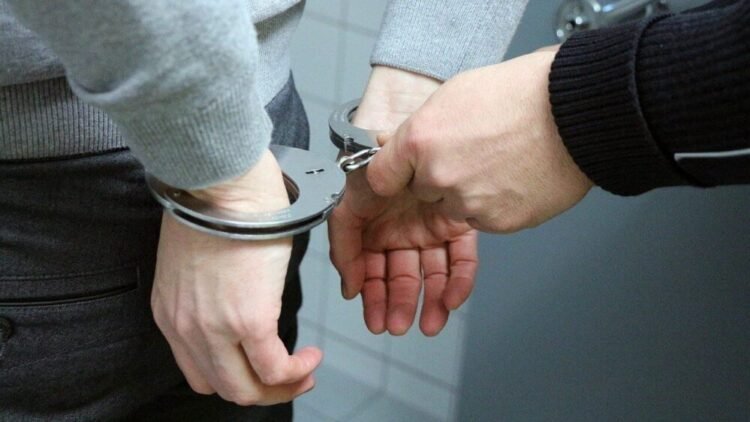 On Hvar, a group of 14 people was arrested for planning an attack on two seasonal tourists from Serbia – Region