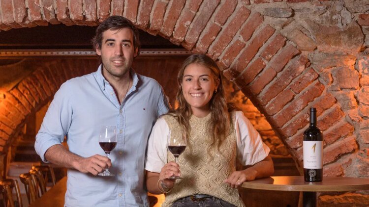 Uruguayan brothers invested nearly US$ 1 million to recover an old house in Cordón and turn it into the first urban winery in the country