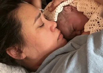 An inspired car mechanic from Argentina invented a device that makes childbirth easier