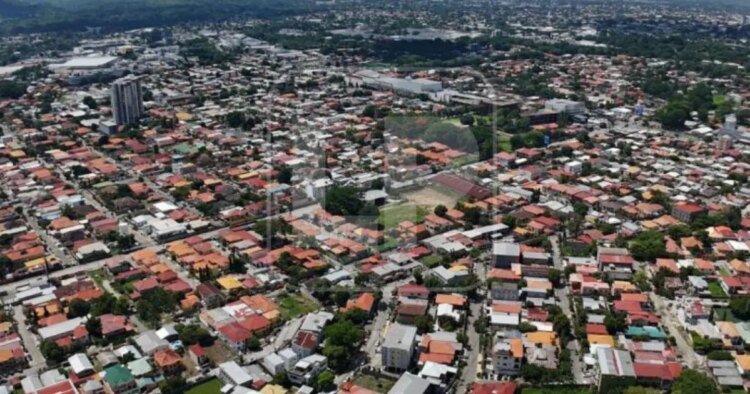 San Pedro Sula, the economic engine of Honduras with more than 900,000 inhabitants