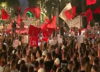 OBSERVATION/ Unlike political gatherings, the civil protest expands every hour! Mass appeal; “Rama resigns”