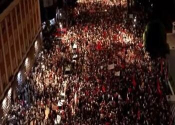 “Don’t sabotage yourself” – Activist at the protest: Tomorrow the KLA will come down to the square against Ramovic and the open Balkans!