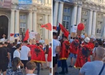 With flags and red and black clothes, the Albanians of Genoa fill the square in protest: Rama resigns! We must no longer be silent about our rights
