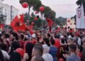 The incident with the flag of Israel, the activist distances himself: That incident has nothing to do with the protest! We gave a lesson in democracy!