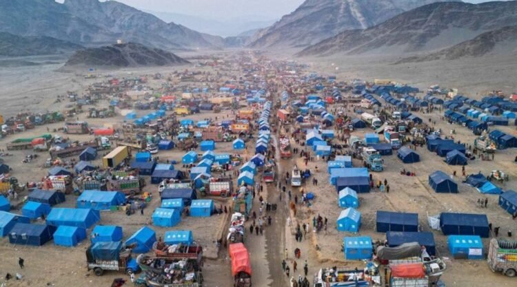 1,351 returnee families receive land plots in 5 provinces – Pajhwok Afghan News