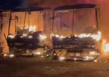 Four buses caught fire in a warehouse of the Tala Pando company