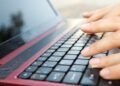 Dy seeks stronger protection of kids from social media threats