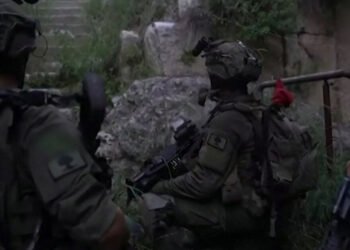 Hezbollah leader Naim Qassem is demanding an Israeli withdrawal and a comprehensive ceasefire