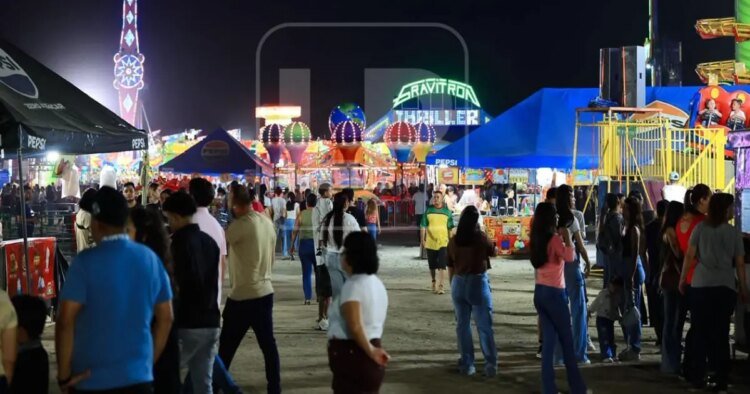 The people of Sampedrano already enjoy the mechanical games of the Juniana Fair