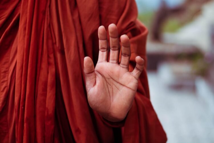 A Scam, for Once Not in Politics: The Local “Pseudo-Jesus” Is on the Run