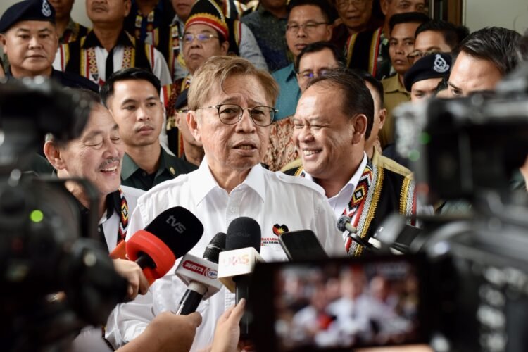 ‘When’s the election? I don’t know either’: Premier plays coy on speculation about Tasik Biru seat (Video)