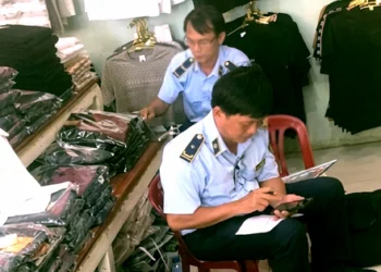 Inspection finds nearly 1,000 bogus Nike, Adidas, Crocs products in Vietnam’s Nha Trang