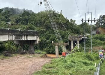 Demolition of collapsed Sg Musa Bridge progressing ahead of reconstruction, says JKR