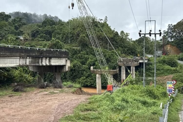 Demolition of collapsed Sg Musa Bridge progressing ahead of reconstruction, says JKR