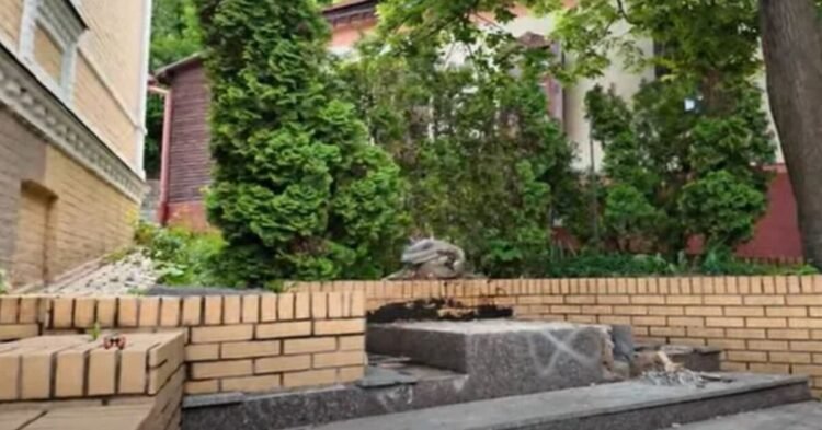 Monument to writer Mikhail Bulgakov dismantled in Kyiv