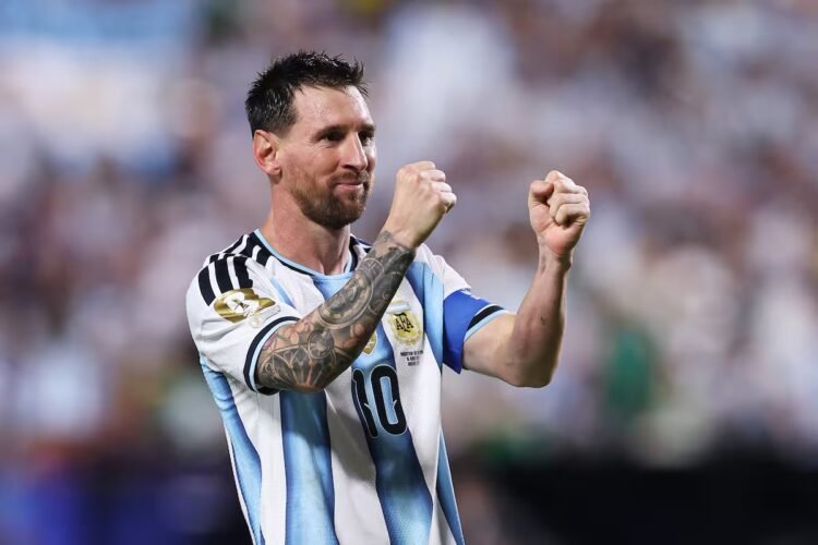 Messi explained why he burst into tears after the first of his three goals against Algeria: “I had a few difficult days”