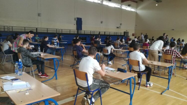 Mathematics test completed: Eighth graders say percentages bothered them, the teacher says that more serious geometry is lacking – Society