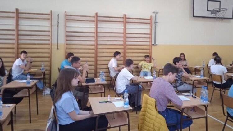 The Ministry of Education announced how many points the students had on average at the junior high school graduation – Society