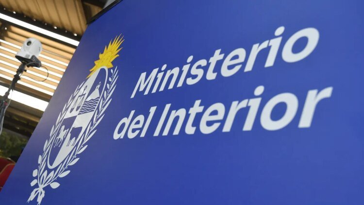 Interior analyzes incorporating a new version of El Guardian with artificial intelligence and money tracking