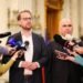 Dominic Fritz confirms that he is in contact with Ilie Bolojan and Kelemen Hunor, in order to submit to President Nicușor Dan a version of a minority government. Who does Fritz not trust