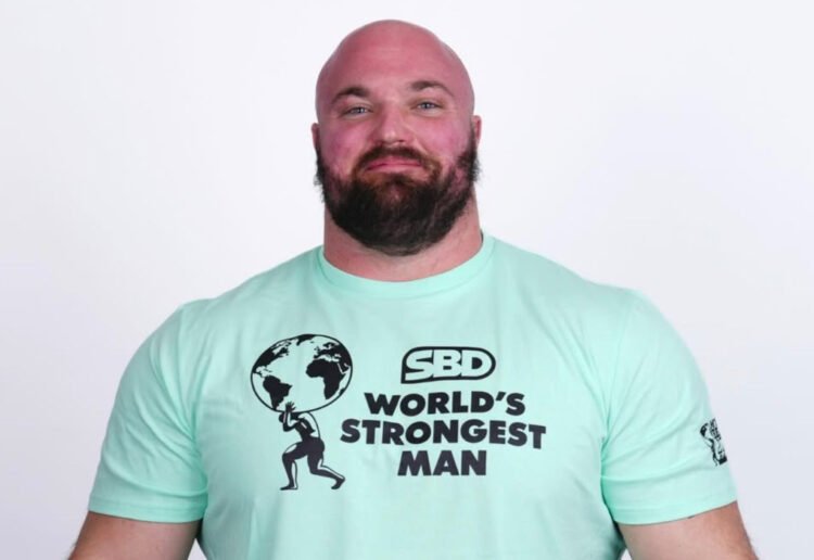 How to build strength and muscle mass in a 15-minute workout, according to the world’s strongest man: “You’ll progress faster than 95% of the people I see at the gym”
