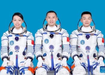 China sends astronauts into space for a year. The mission that prepares the satellite